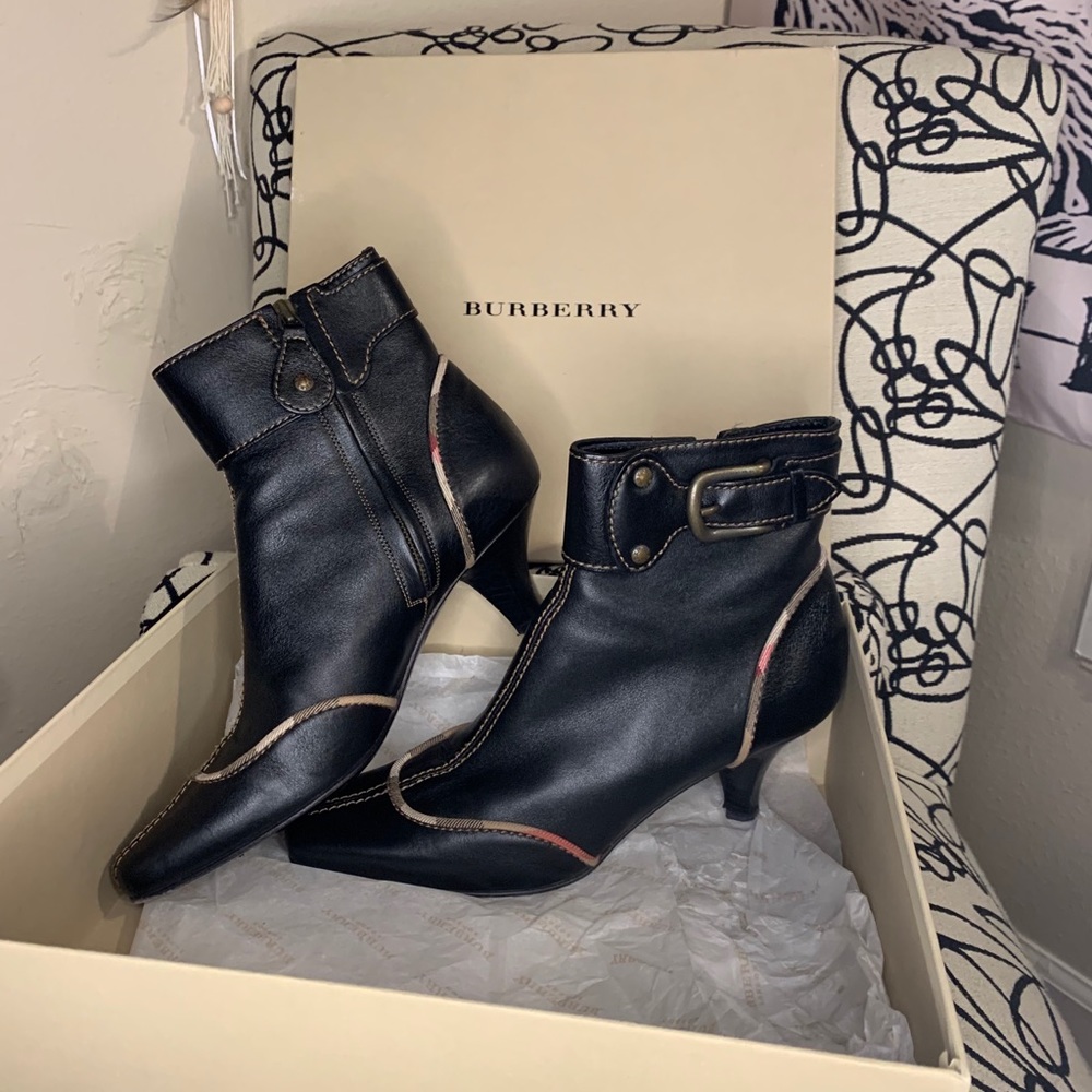 Burberry Pumps